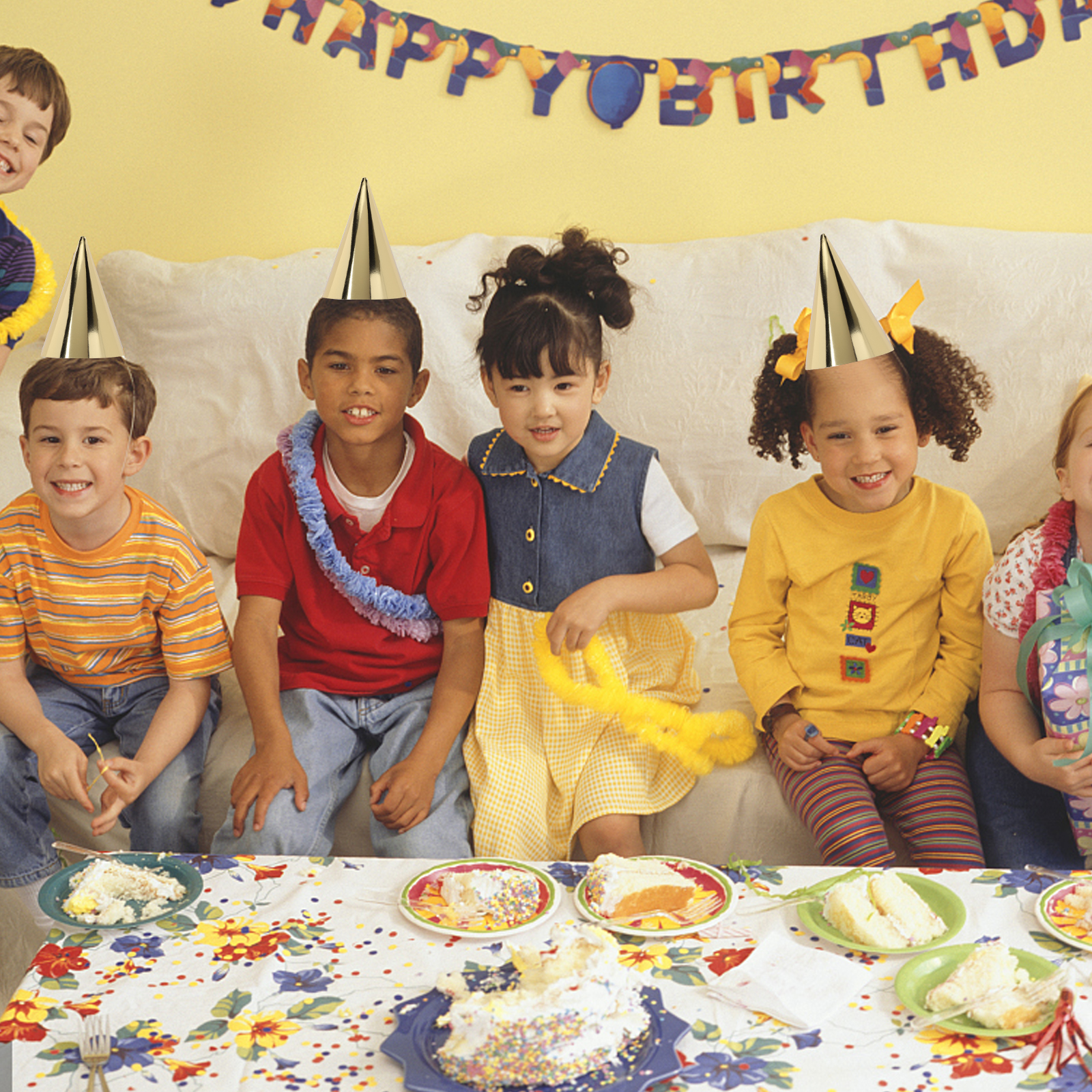 8 Pcs Birthday Hat Mini Assort - Party Hat Cone reseña y precio