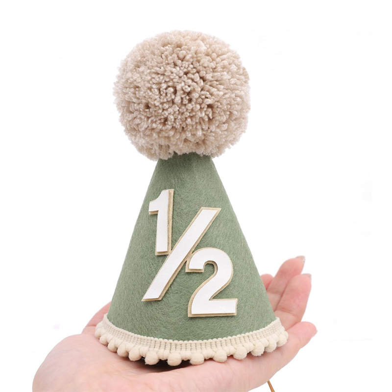 1/2 Birthday Hat Mini Cone Hat - Party Hat Cone reseña y precio