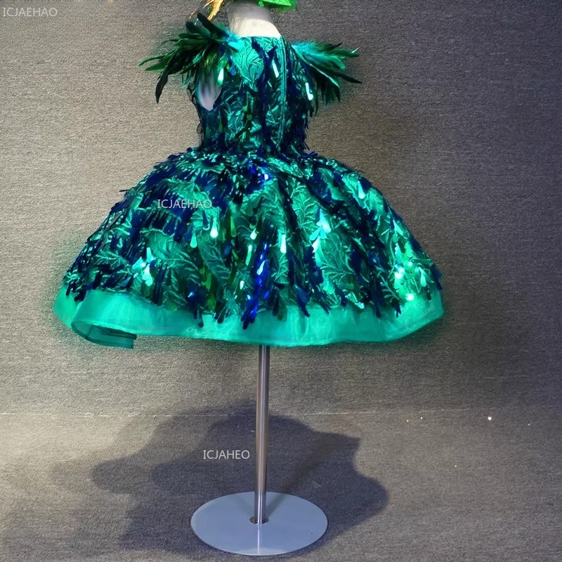 Kids Girls Green Sequin Short  - Glitter Tablecloth reseña y precio
